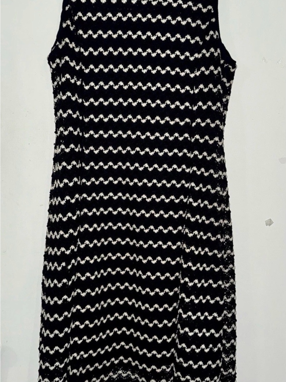 Ladies Size 16 * Karl Lagerfield Black Crotchet Dress * Chevron * A Line Dress